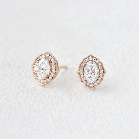 VVS1 Moissanite Round & Oval Cut Stud Push Back Earrings