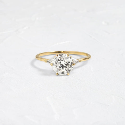 VVS1 Three Stone Round Cut Moissanite Promise Ring