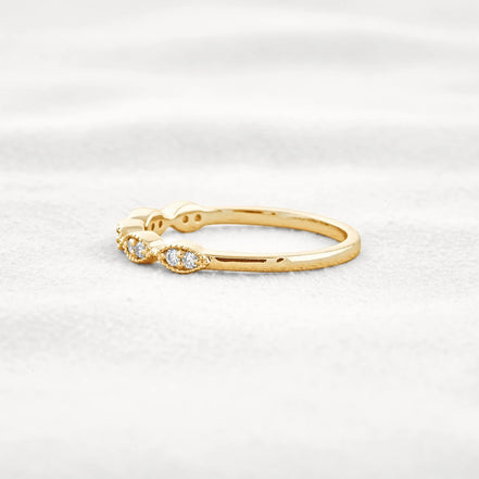 Round Cut Moissnaite Art Deco Wedding Band