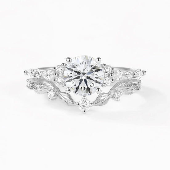 Side Accent Round Cut Colorless Moissanite Ring Set