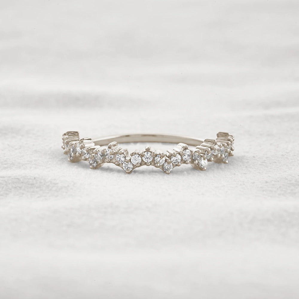 Moissanite Crown Style Round Cut Band