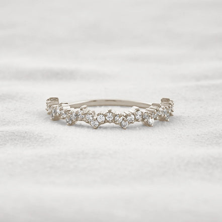 Moissanite Crown Style Round Cut Band
