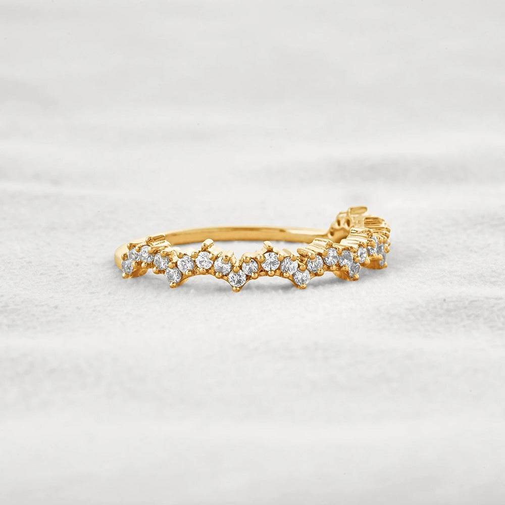 Moissanite Crown Style Round Cut Band