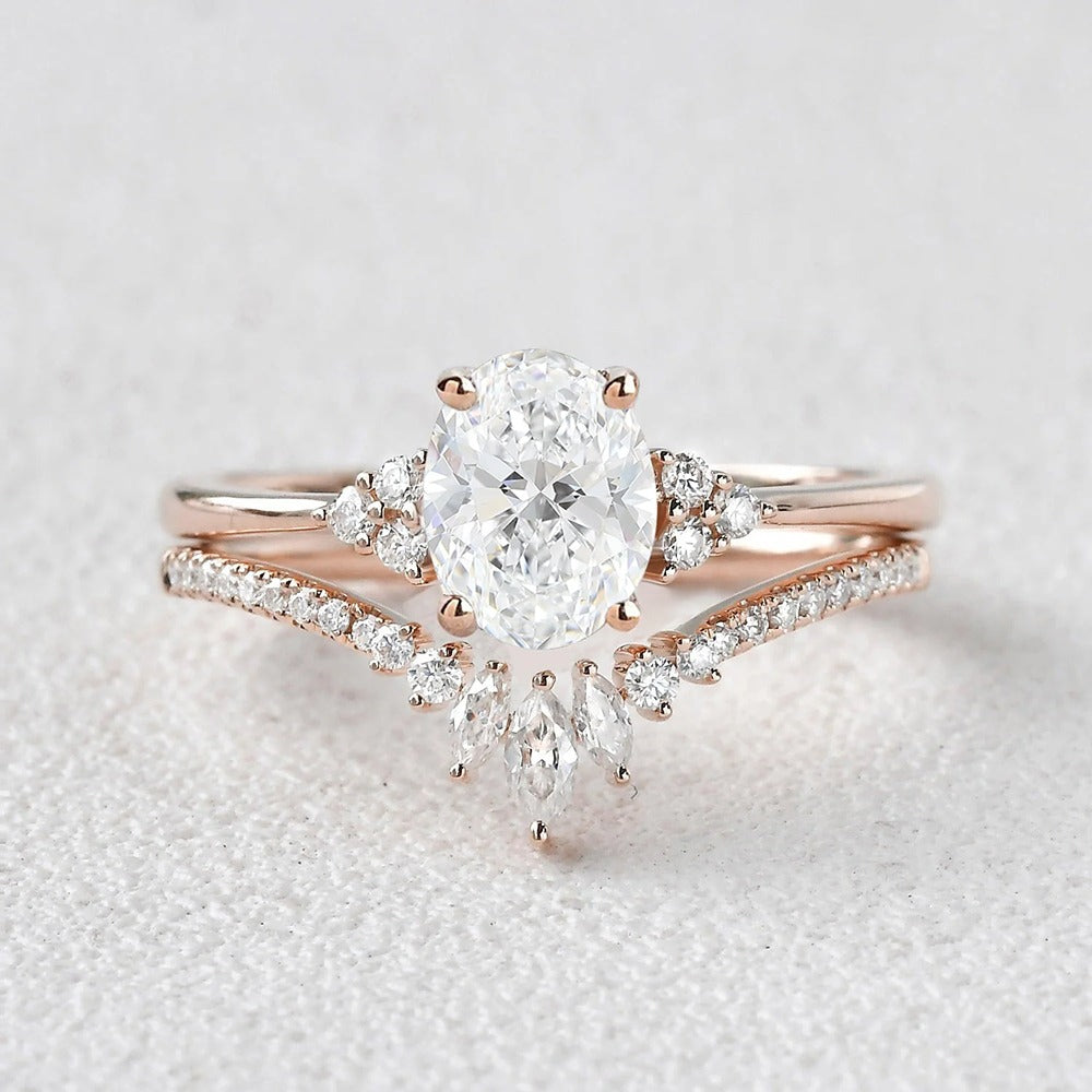 Seven Stone Oval Cut Colorless Moissanite Wedding Ring Set