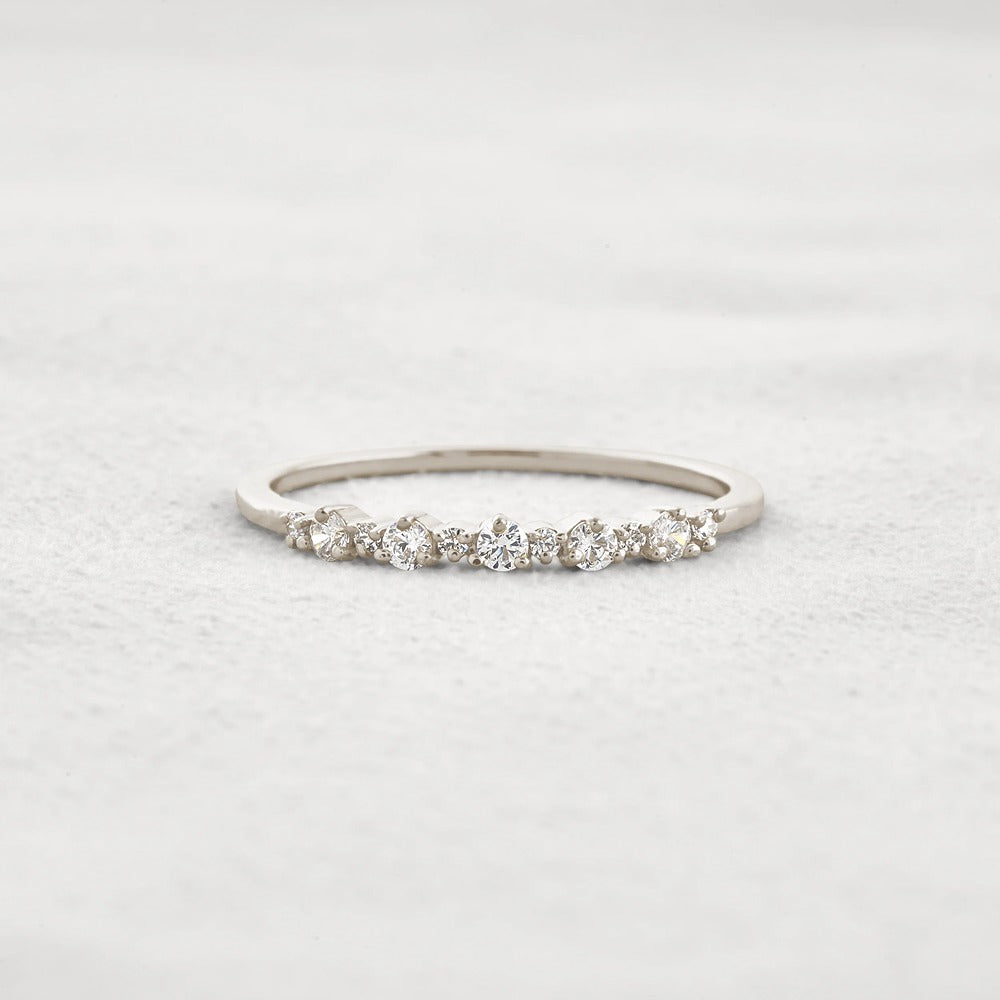 Moissanite Diamond Round Cut Fancy Band For Her