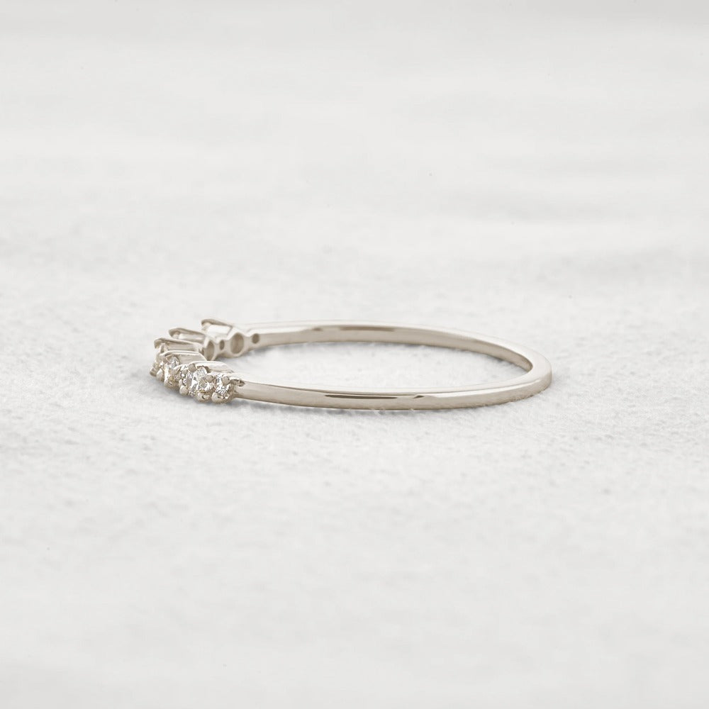 Moissanite Diamond Round Cut Fancy Band For Her