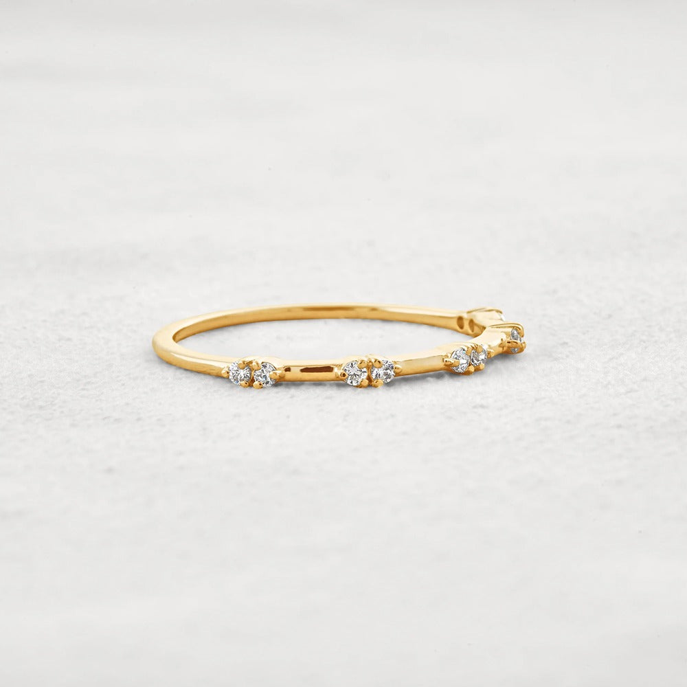 Unique Style Round Cut Moissnaite Diamond Wedding Band