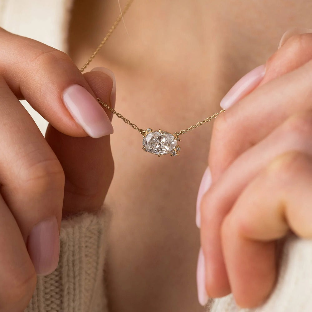 Moissanite VVS1 Oval Cut Unique Style Pendant
