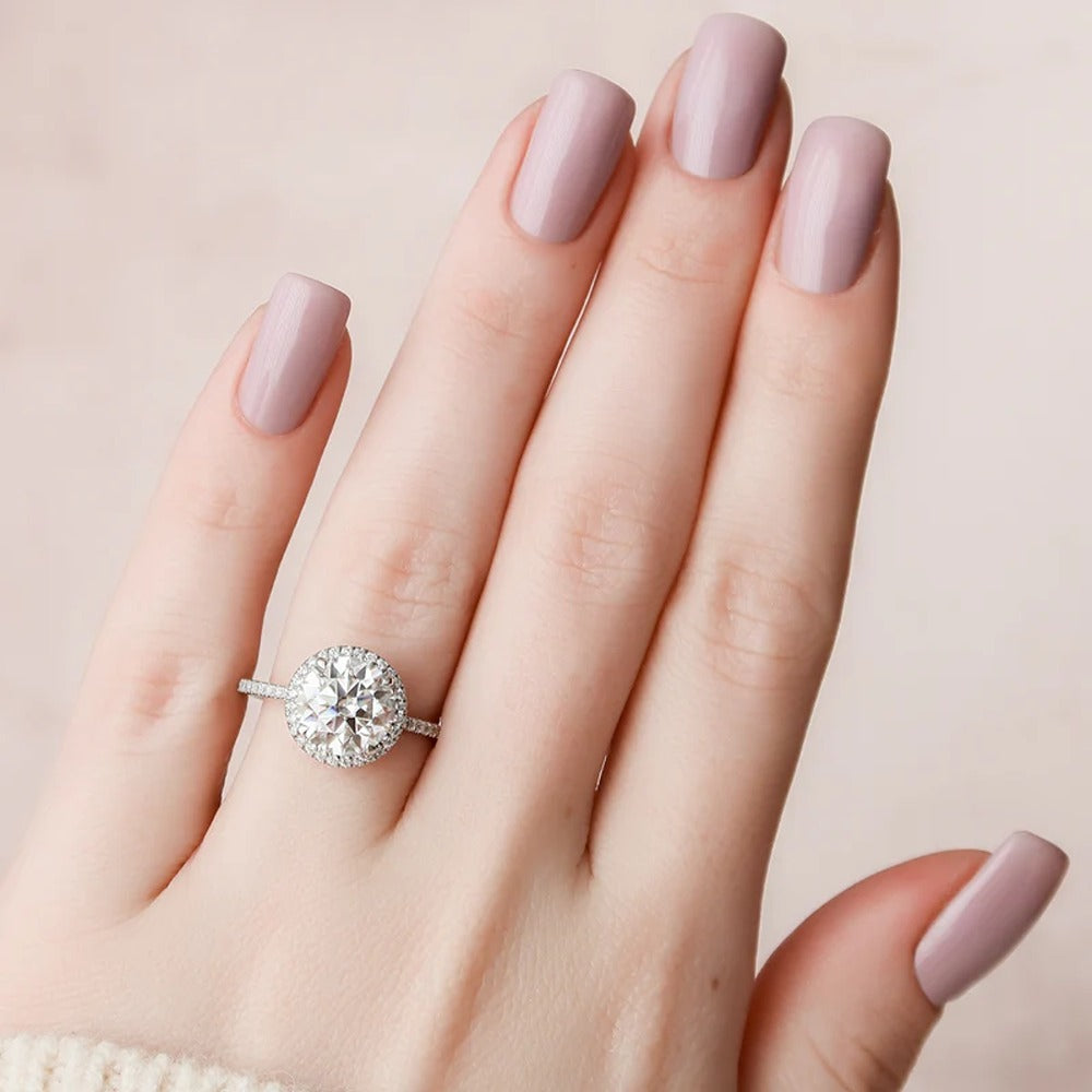 VVS1 Moissanite Round Cut Halo Engagement Ring