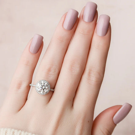 VVS1 Moissanite Round Cut Halo Engagement Ring