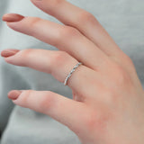 925 Sterling Silver Twisted Round Cut Moissanite Wedding Band