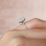 Vintage Style Oval Cut Moissanite Engagement Ring