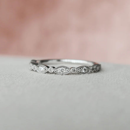 VVS1 Moissanite Diamond Round Cut Art Deco Wedding Band