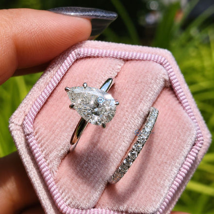 2 Carat Pear Cut Lab Grown Diamond Solitaire Wedding Ring Set