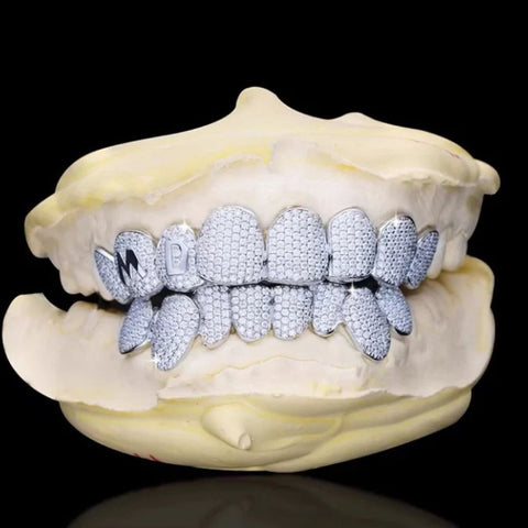 Custom Latter Moissanite Diamond 8 Top 8 Bottom Grillz
