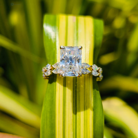 Lab Grown Diamond Radiant Cut Wedding Ring Set With Matching Band