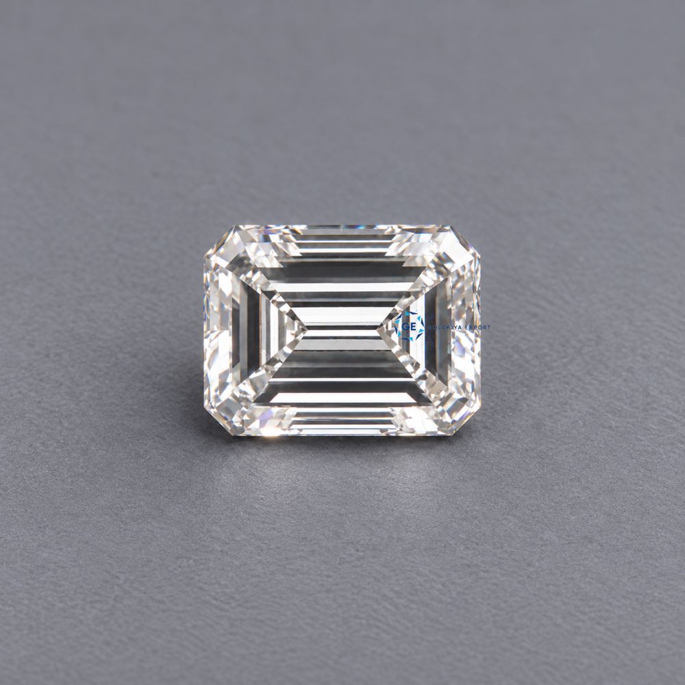 Emerald Cut Loose Lab Grown Diamond, F Color VS1 Clarity, CVD Diamond Stone