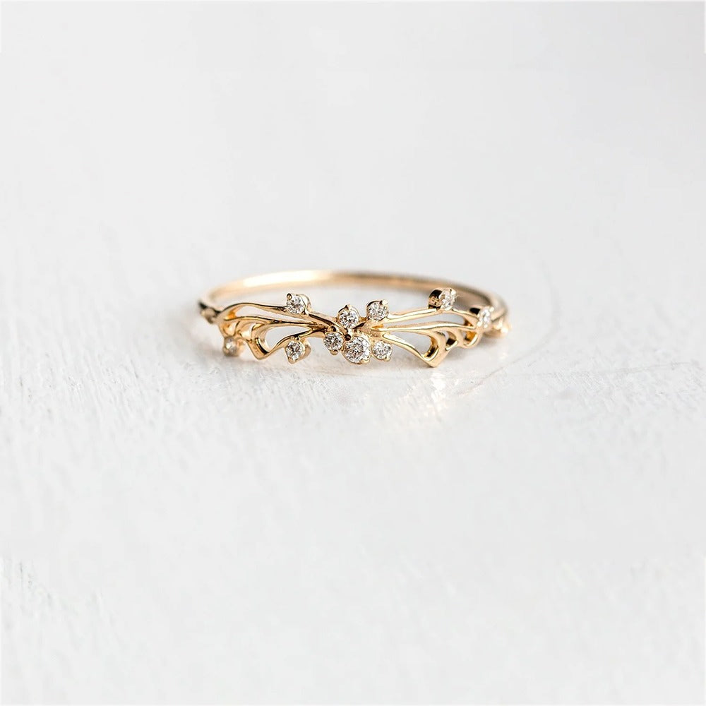 VVS1 Round Cut Moissanite Art Deco Proposal Ring
