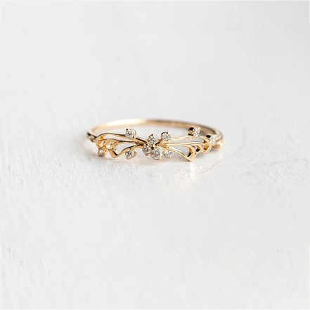 VVS1 Round Cut Moissanite Art Deco Proposal Ring