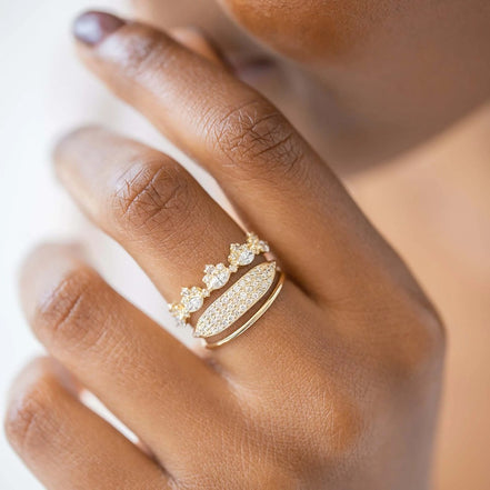 Round Cut Moissanite Unique Wedding Band For Women