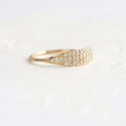 Round Cut Moissanite Unique Wedding Band For Women