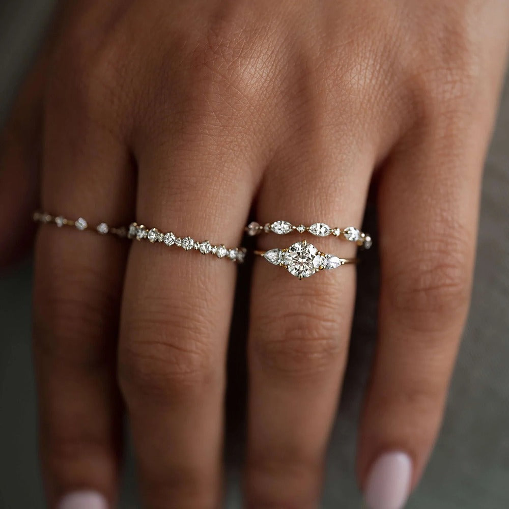 Round Cut Three Stone Moissanite Engagement Wedding Ring