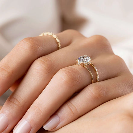 Oval Cut Vintage Halo Moissanite Engagement Wedding Ring