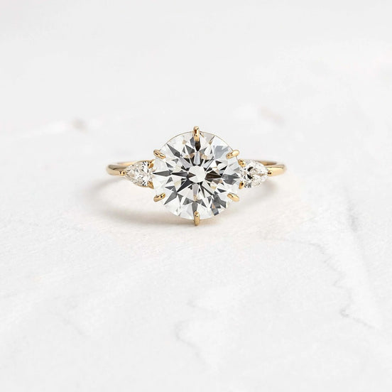 Round Cut Three Stone Moissanite Engagement Wedding Ring