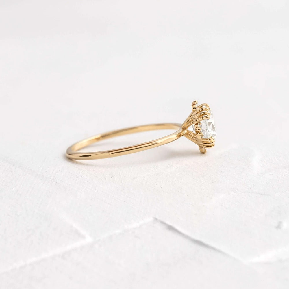 Round Cut Halo Moissanite Engagement Ring