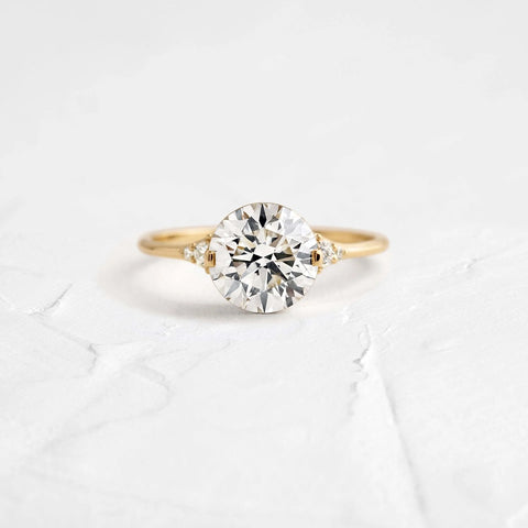 Round Cut Vintage Moissanite Engagement Ring