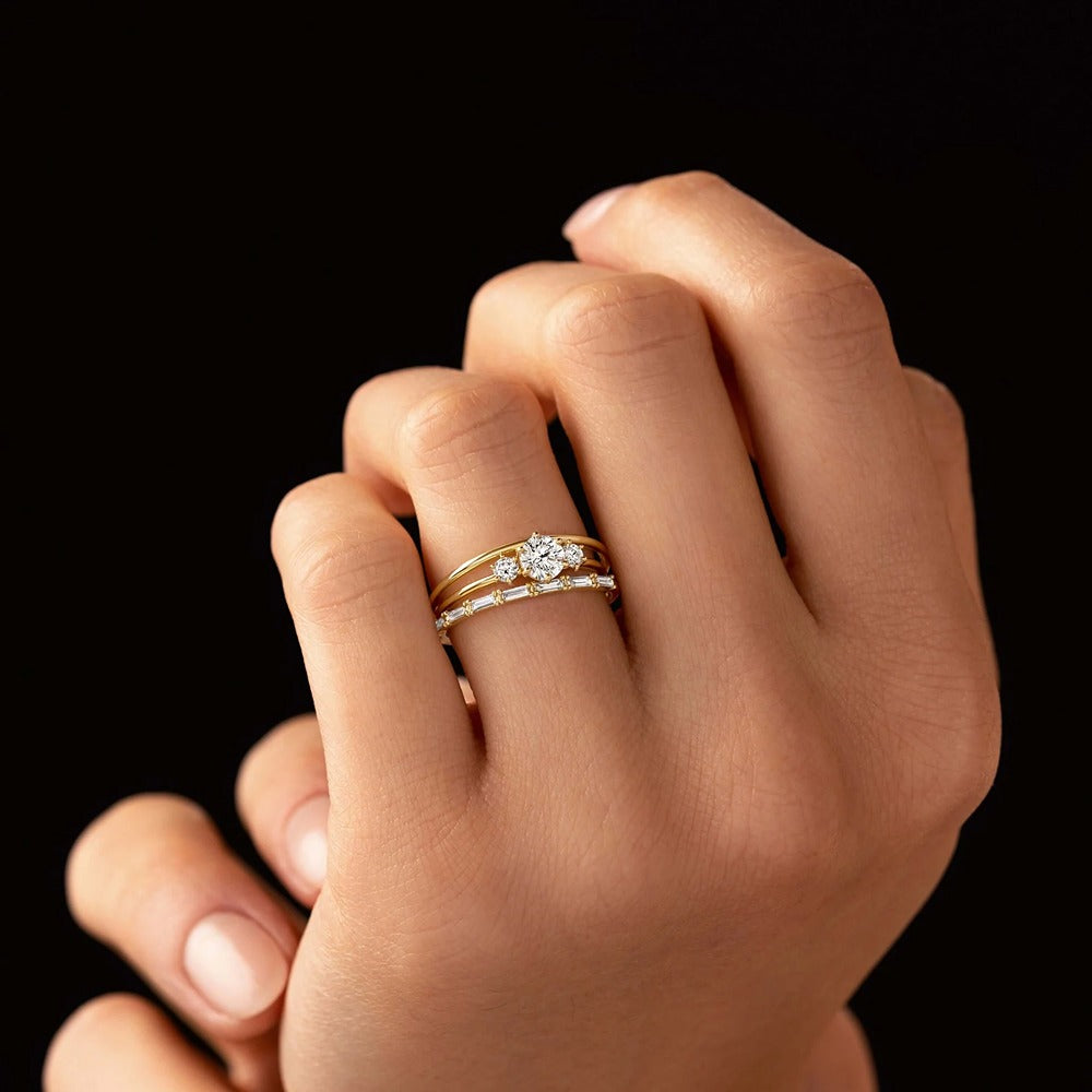 Round Cut Three Stone Moissanite Engagement Ring