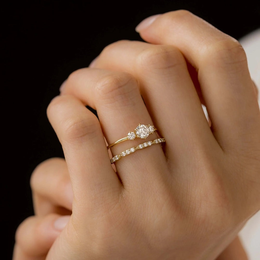 Round Cut Three Stone Moissanite Engagement Ring