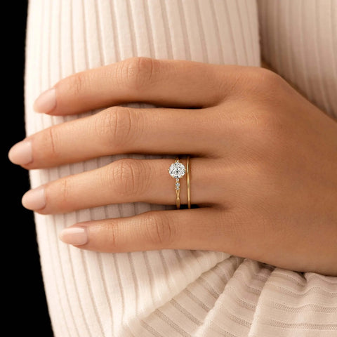 Moissanite VVS1 Twisted Round Cut Wedding Ring