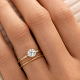 Moissanite VVS1 Twisted Round Cut Wedding Ring
