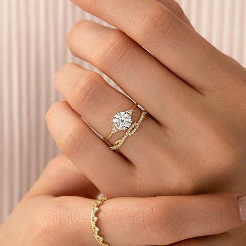 Round Cut Vintage Moissanite Engagement Ring