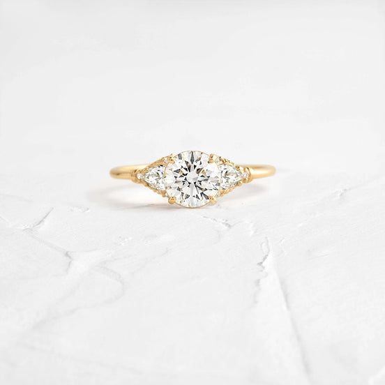Round Cut Moissanite Colorless Unique Style Wedding Ring
