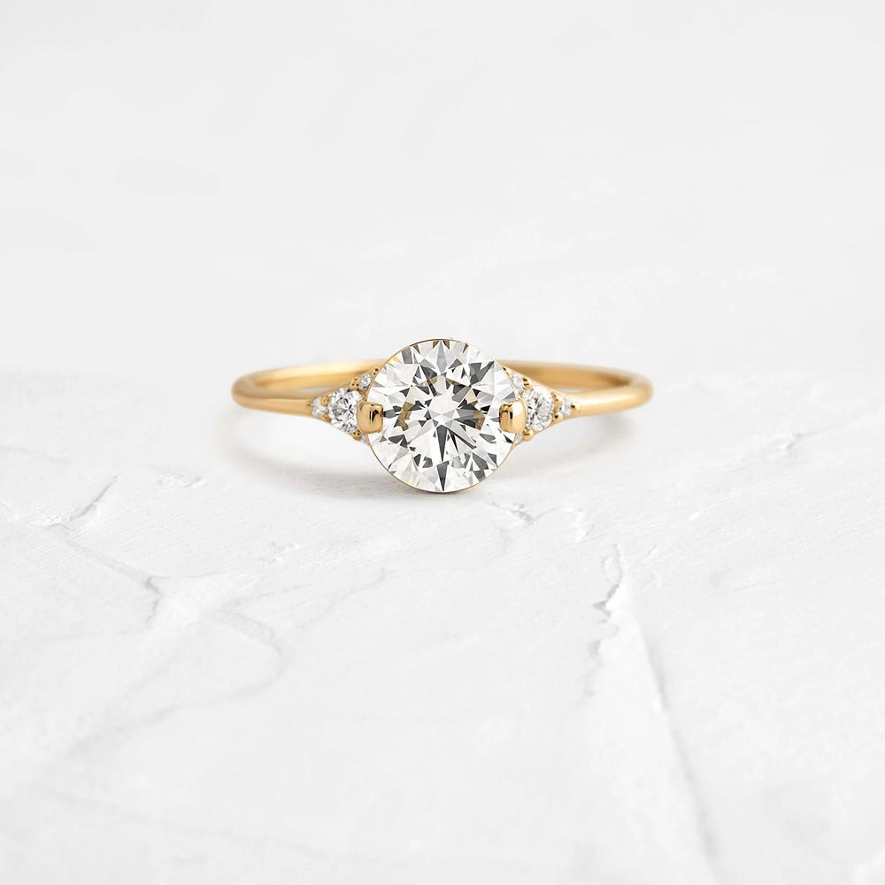 Round Cut Vintage Moissanite Engagement Ring