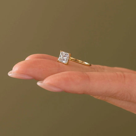 VVS1 Moissanite Princess Cut Solitaire Engagement Ring