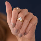 VVS1 Moissanite Pear Cut Fluency Wedding Proposal Ring