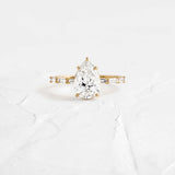 VVS1 Moissanite Pear Cut Fluency Wedding Proposal Ring