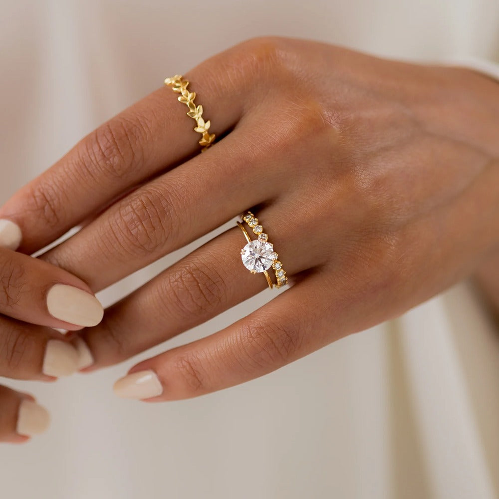 Solitaire Round Cut Moissanite D Color Engagement Ring