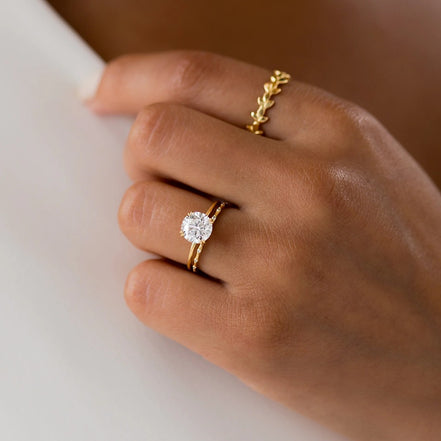 Solitaire Round Cut Moissanite D Color Engagement Ring