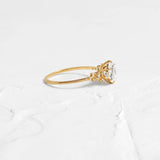VVS1 Moissanite Vintage Round Cut Engagement Ring