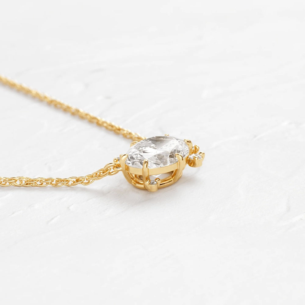 Moissanite VVS1 Oval Cut Unique Style Pendant