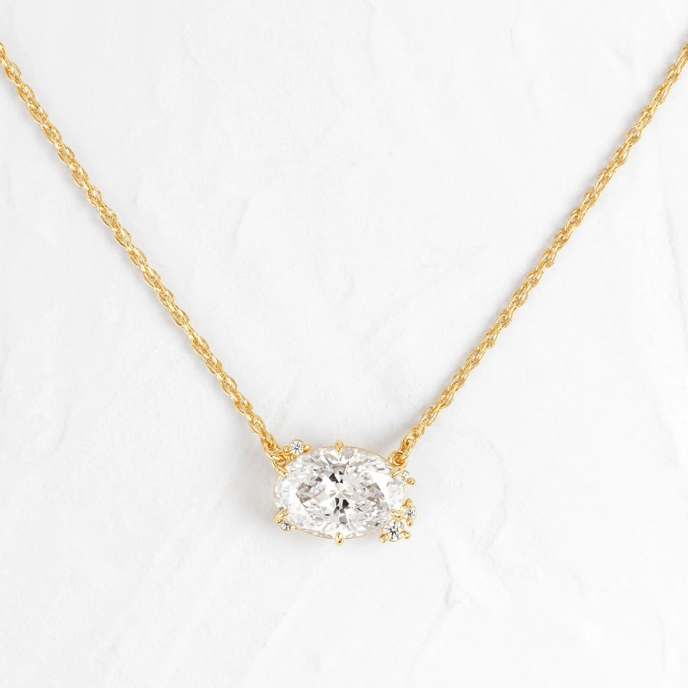 Moissanite VVS1 Oval Cut Unique Style Pendant