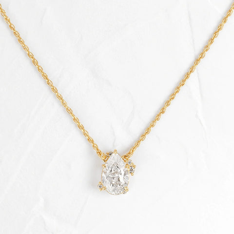 VVS1 Moissanite  Pear Cut Vintage Pendant