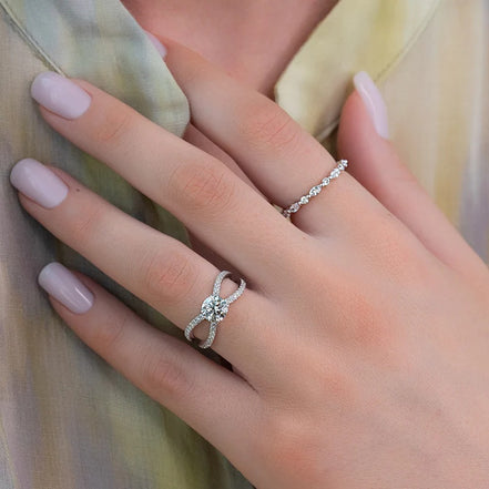 Split Shank Moissanite Diamond Round Cut Unique Ring