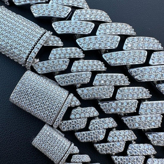 123 Moissanite Diamond Cuban Link Bracelet