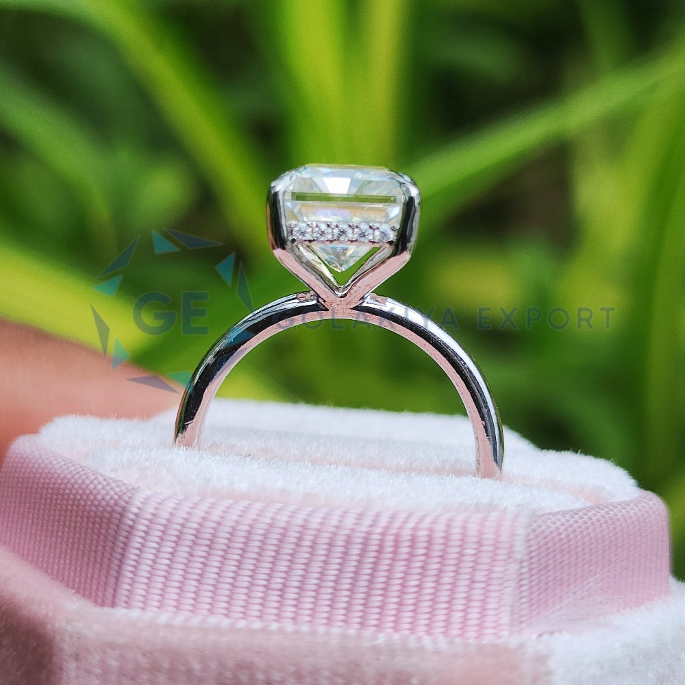 Radiant Cut Lab Grown Diamond Wedding Engagement Ring