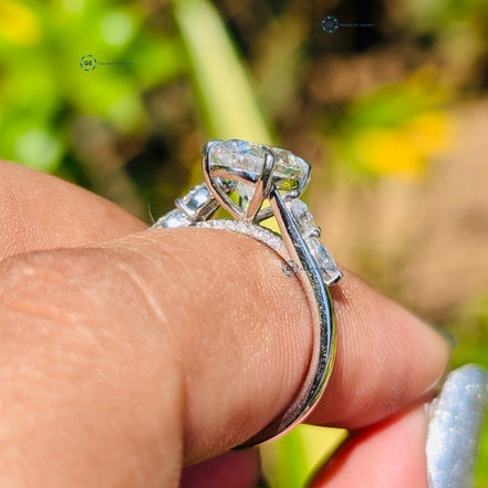 Oval Cut Lab Grown Diamond Wedding Ring